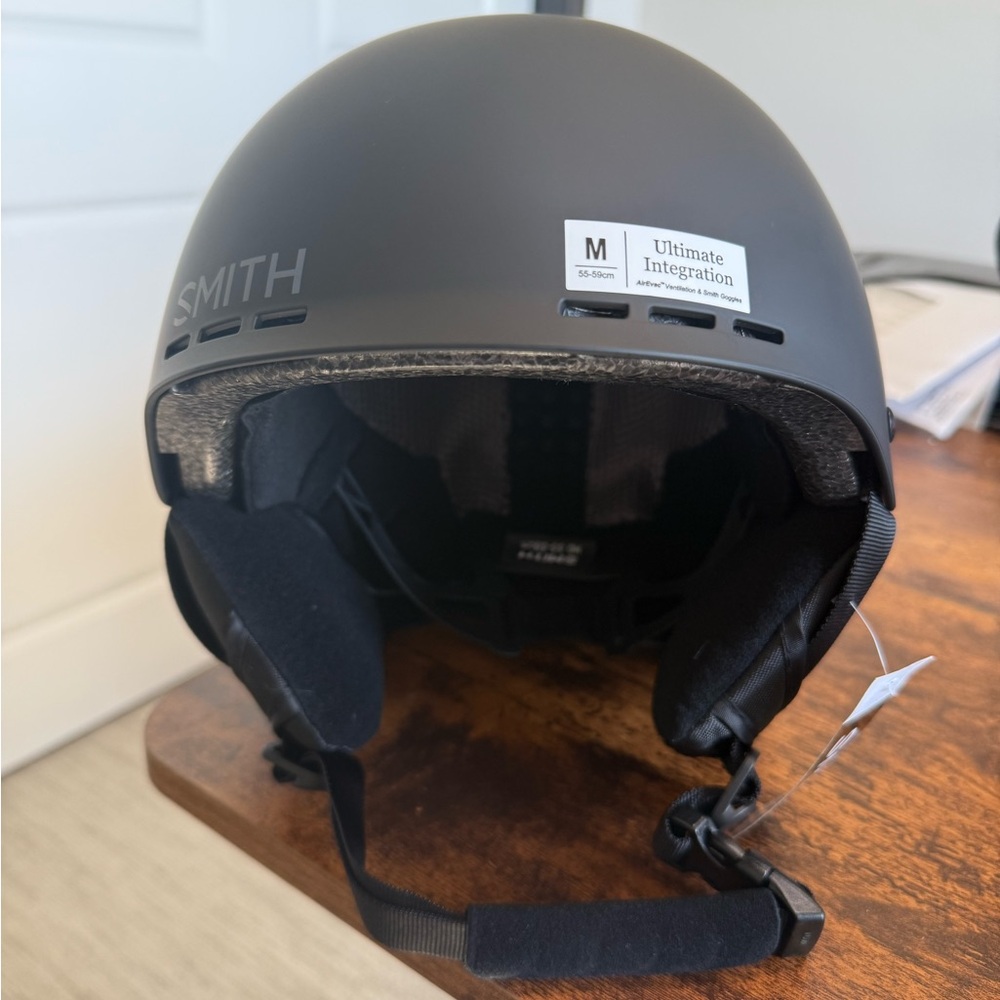SMITH Matte Black Snow Helmet